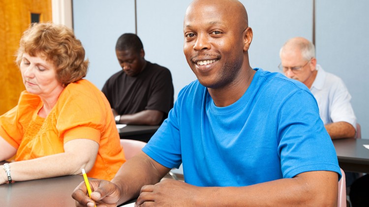 Tutor supporting a student online